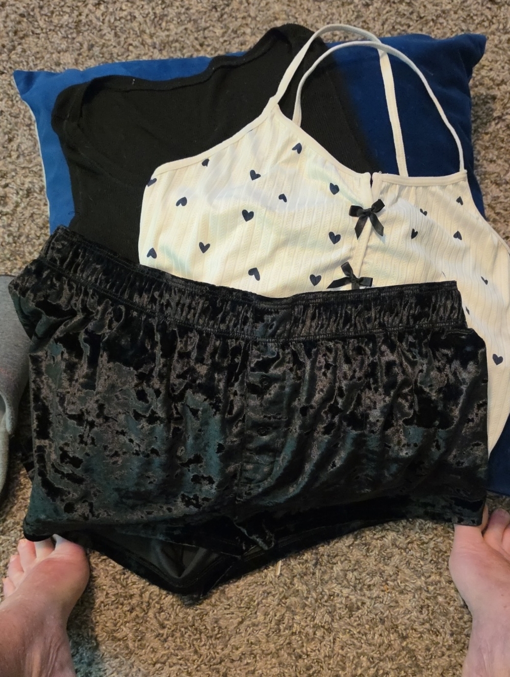 PINK Victoria's Secret Black Velvet Shorts M & White Heart Cami AND 1 Black